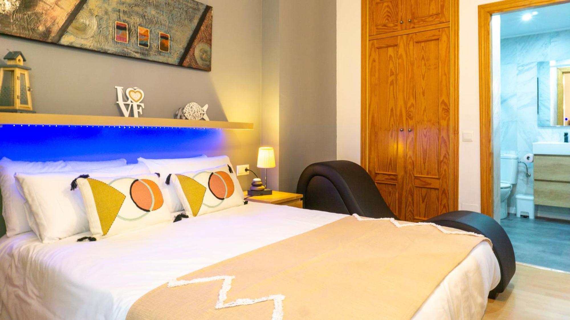 Love Apartment Malaga Center Ngoại thất bức ảnh