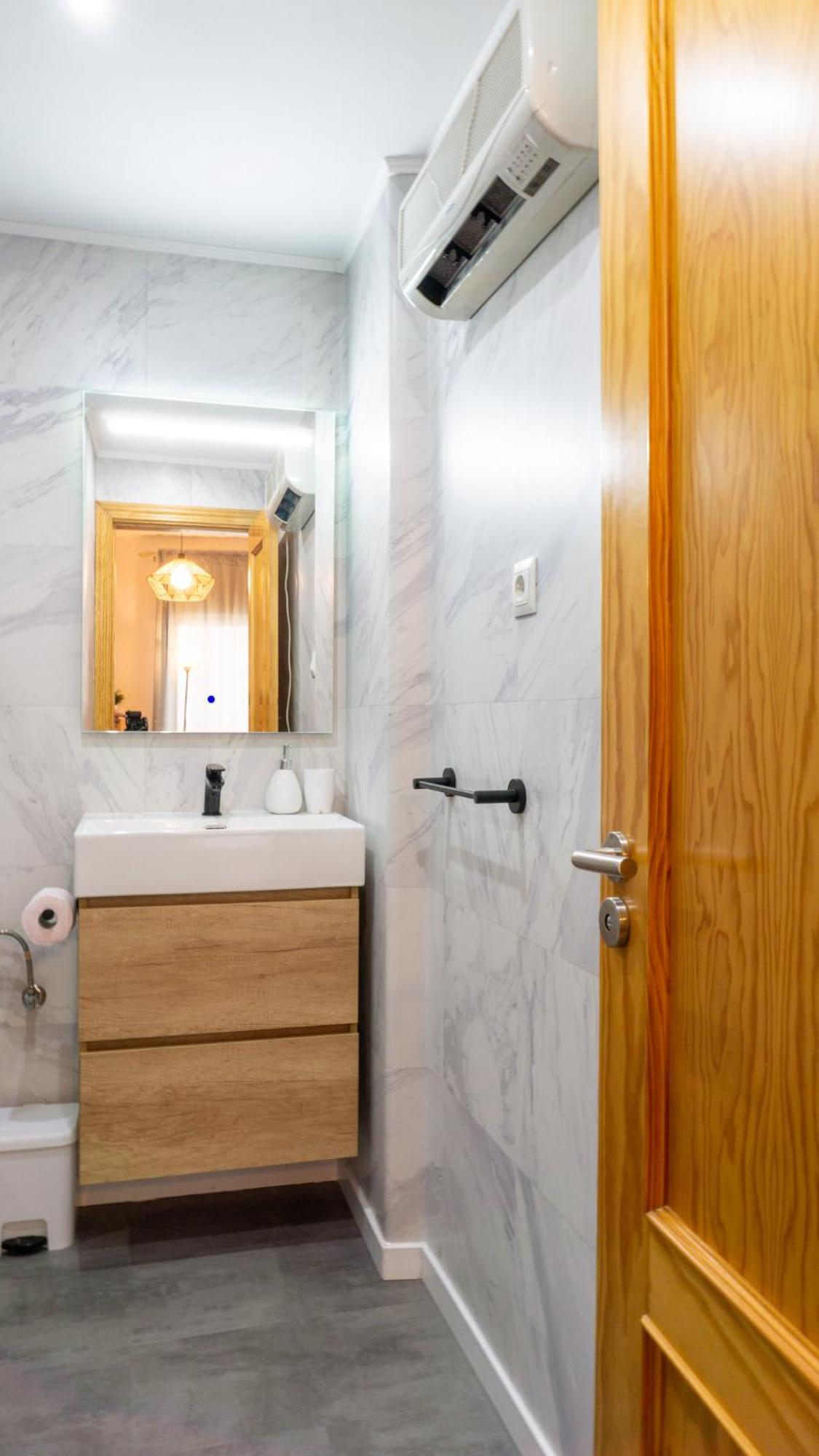 Love Apartment Malaga Center Ngoại thất bức ảnh